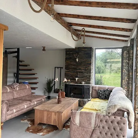 בית נופש Uvacka Tisina *